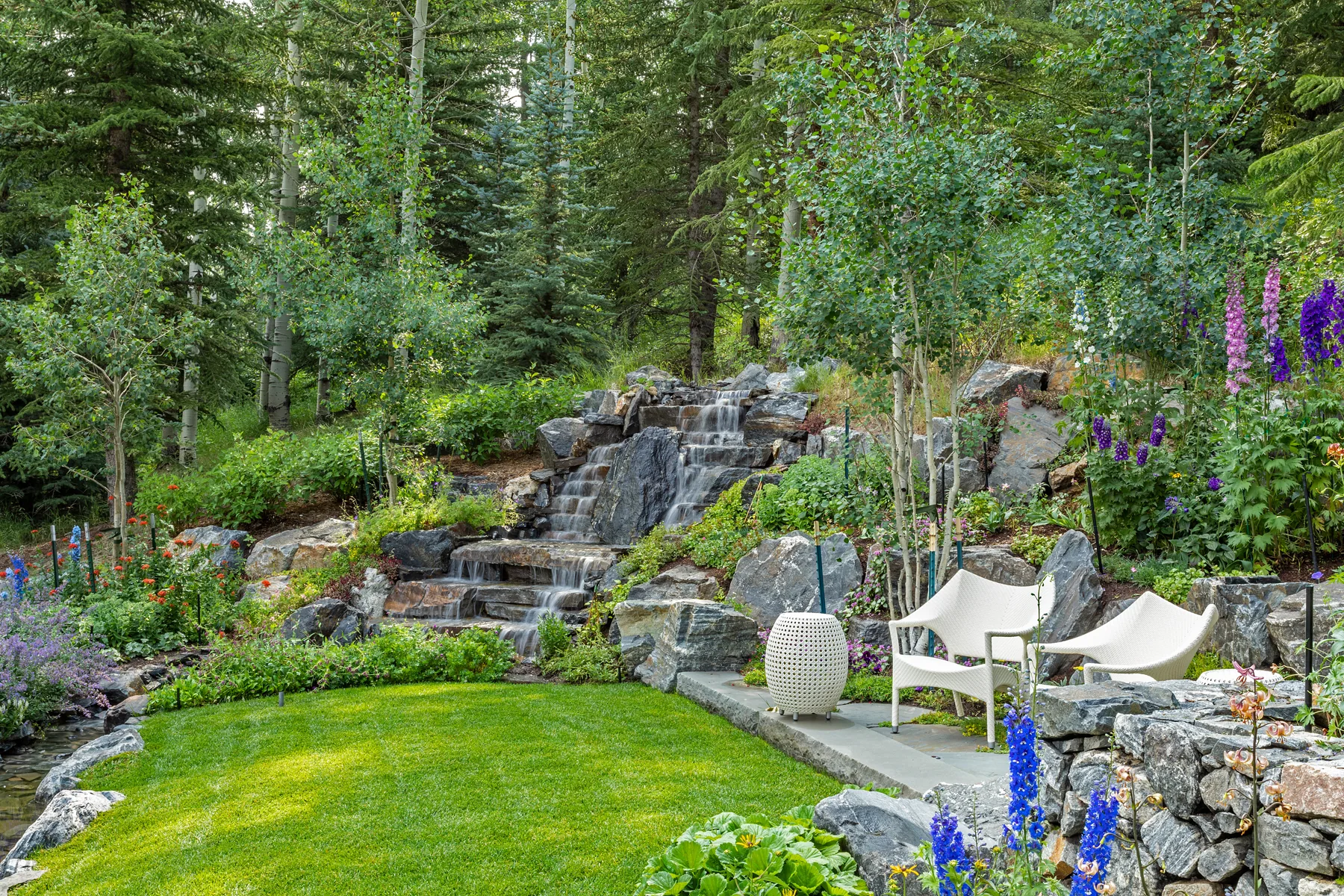 Outdoor Living — gallery photograph 12 of 15