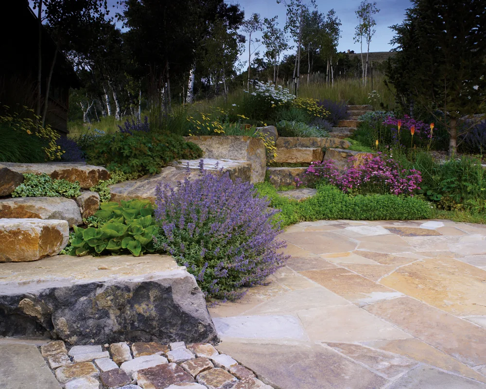 Walls & Retaining — gallery photograph 14 of 19