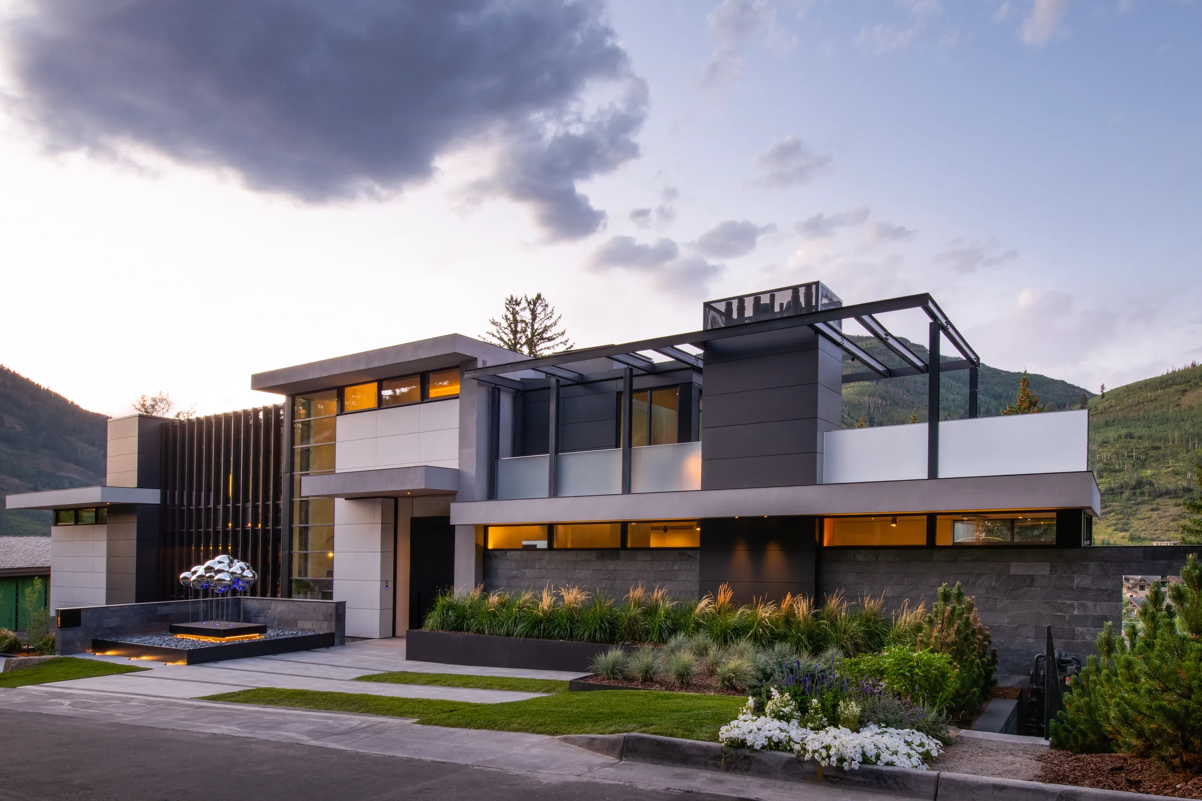 Forest Road Residence — project photograph 7